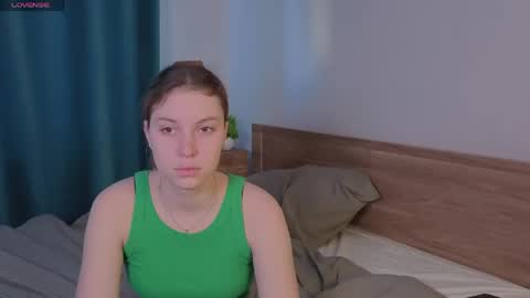 Ariel online show from April 20, 6:27 am