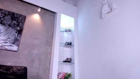 Charlote online show from December 19, 9:10 pm