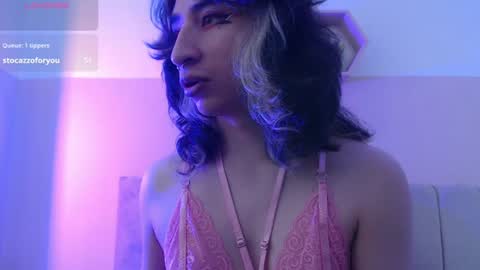 charlothe_dumont online show from June 23, 2:45 pm