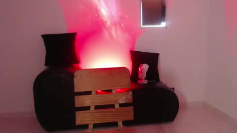 charlott online show from September 29, 9:25 pm