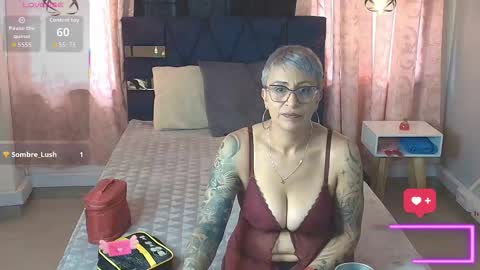 CHARLOTTE GRAY online show from December 2, 8:29 pm