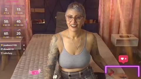 CHARLOTTE GRAY online show from November 28, 9:44 pm