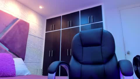 Charlotte Icee online show from October 11, 5:05 pm