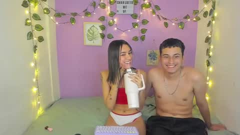 Snapshot of charlotte_queeen chatting on December 7, 2:36 am Charlotte online show from December 7, 2:36 am