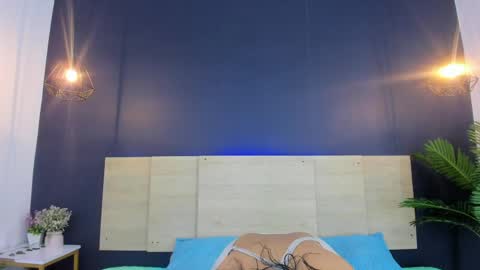 charlotte_wiilson online show from April 6, 7:15 pm