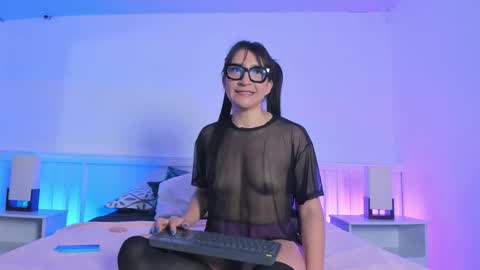 Charlottee01  online show from February 19, 11:31 am