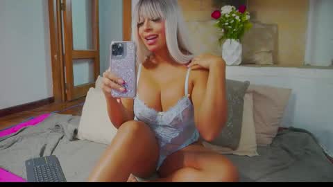 Charlottekiss online show from February 20, 10:56 pm