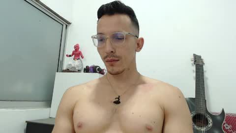   online show from April 9, 3:29 pm