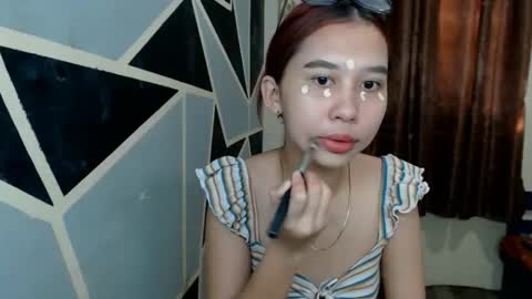Snapshot of charming_lexi chatting on October 21, 10:46 pm Charm online show from October 21, 10:46 pm