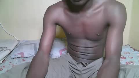 Snapshot of charmzboy chatting on October 10, 2:34 pm charmzboy online show from October 10, 2:34 pm