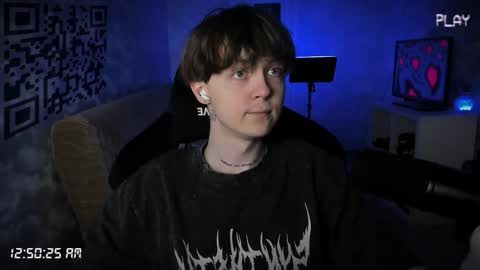 lynxy online show from November 9, 9:50 pm