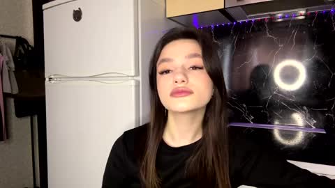 chasitykuhnle online show from April 8, 8:17 am