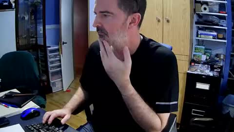 Snapshot of chatandfun666 chatting on December 6, 6:44 pm wanaBeYourToy online show from December 6, 6:44 pm