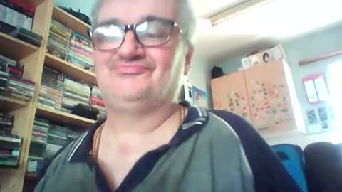 lee online show from June 15, 2:20 pm