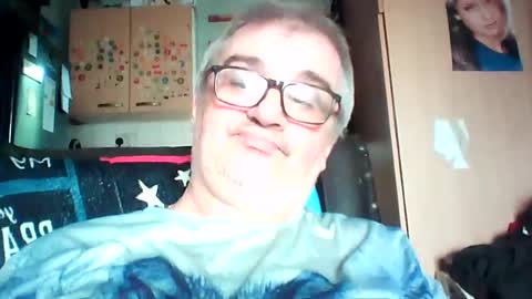 lee online show from June 25, 6:46 pm