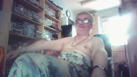 lee online show from June 17, 12:32 pm