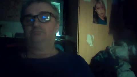 lee online show from July 19, 7:49 pm