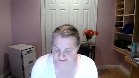 chealsiek online show from March 16, 11:42 pm