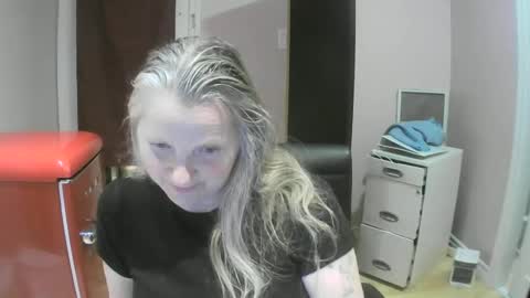 Snapshot of chealsiek chatting on October 1, 11:47 pm chealsiek online show from October 1, 11:47 pm