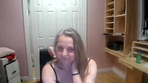 chealsiek online show from December 1, 2:31 am