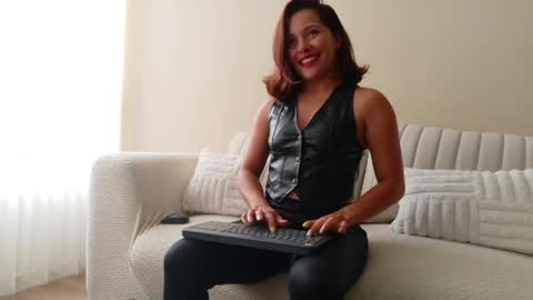 Regina Phalange online show from April 15, 7:58 pm