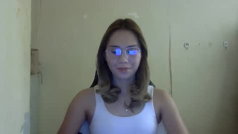 Snapshot of chelly4u69 chatting on October 23, 3:52 am chelly4u69 online show from October 23, 3:52 am