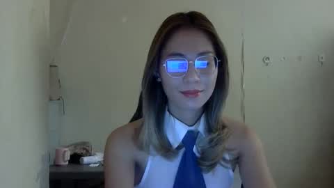 chelly4u69 online show from October 26, 5:41 am