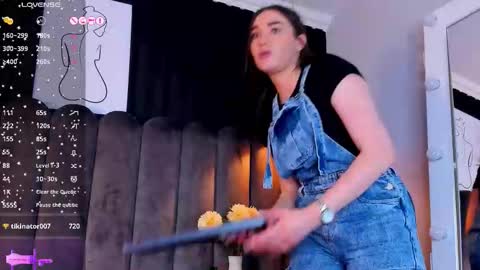 chelsea_bolton_ online show from December 2, 7:01 pm