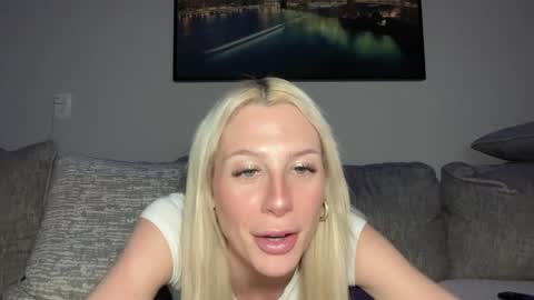 chelsearulebender online show from April 2, 2:08 am