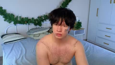 LUCASRYANPVT IS OPEN online show from December 1, 4:10 am