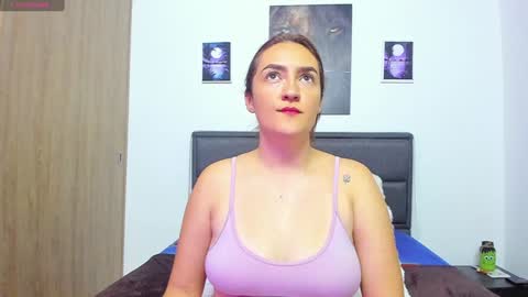 Snapshot of cherry_glam chatting on January 19, 4:22 am I.G   online show from January 19, 4:22 am