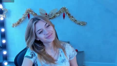 Snapshot of cherry_pr1ce chatting on January 16, 12:12 am cherry_pr1ce online show from January 16, 12:12 am