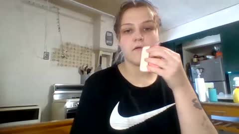 cherrybomb454 online show from December 4, 5:01 pm