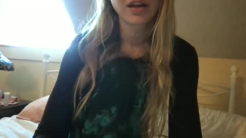 cherryflavorxx online show from March 17, 9:53 pm