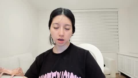 cherrycute666 online show from April 10, 3:34 am