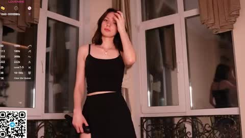 Loise online show from May 26, 5:41 pm