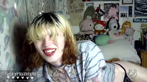 cher strauberry online show from October 27, 6:19 pm