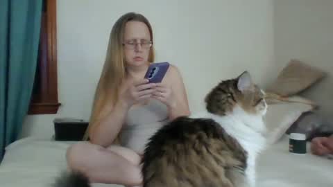 Jade and Thomas online show from October 4, 11:57 pm