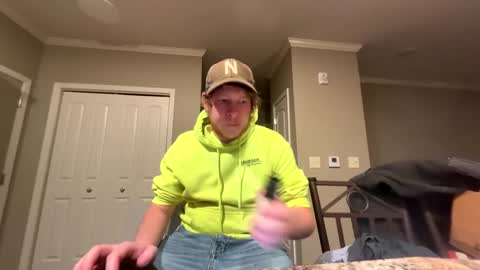 chevycamaro1978 online show from December 7, 12:14 am