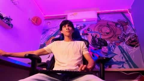 Cheys online show from April 4, 7:32 pm