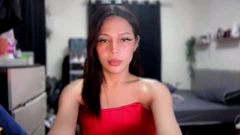 Chi online show from February 15, 4:28 pm