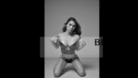 chiara online show from December 4, 3:31 am