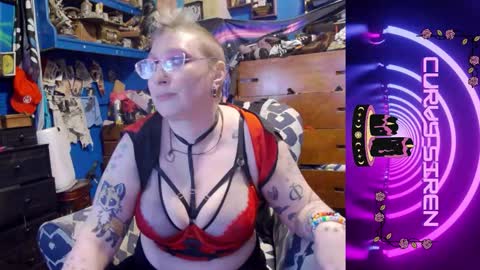CurvySiren online show from December 17, 3:46 am