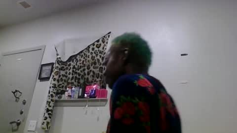 chibadadon online show from December 14, 1:45 am