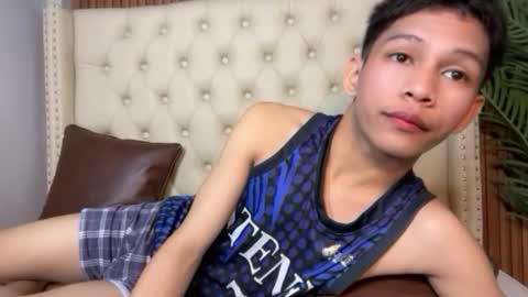 chick_renz online show from May 30, 1:04 am