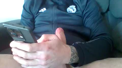 chicotatuadoo online show from April 15, 10:40 am