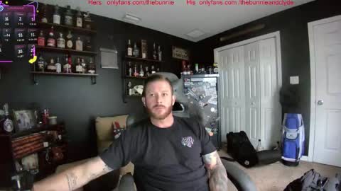 Chillinthemosttt online show from October 29, 3:25 pm