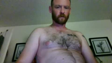 chillywilly3000 online show from June 16, 1:42 am