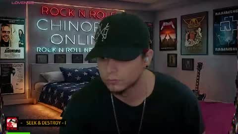 Enrique online show from May 12, 5:00 pm