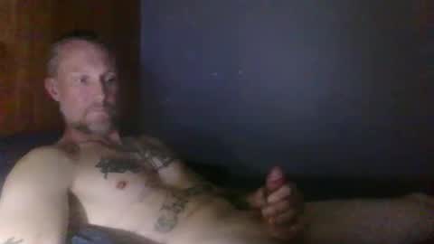 chiraq3232 online show from April 25, 5:20 am